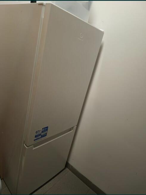 Lodówka Indesit