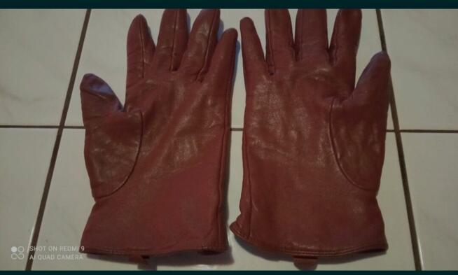 Rękawiczki skórzane damskie w ładnym stanie sprzedam
