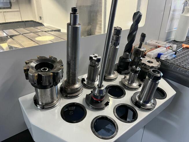 Centrum obróbcze poziome CNC HAAS EC-1600ZT