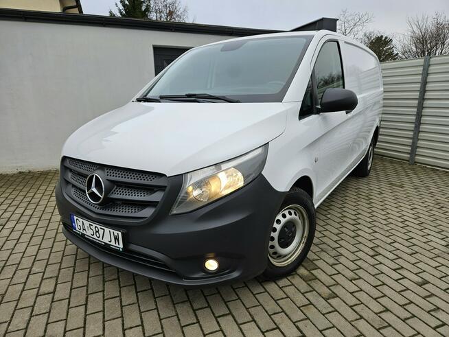 Mercedes Vito 111 CDI 114KM LONG bezwypadek NISKI PRZEBIEG FV 23% 3 osobowy KLIMA