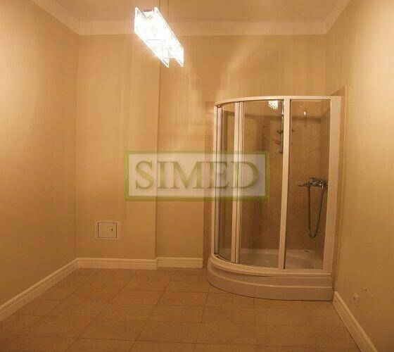 Zabytkowa kamienica , Centrum , recepcja, metro