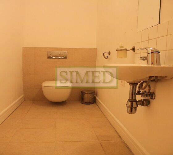 Zabytkowa kamienica , Centrum , recepcja, metro