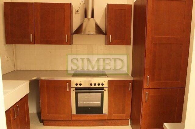 Zabytkowa kamienica , Centrum , recepcja, metro