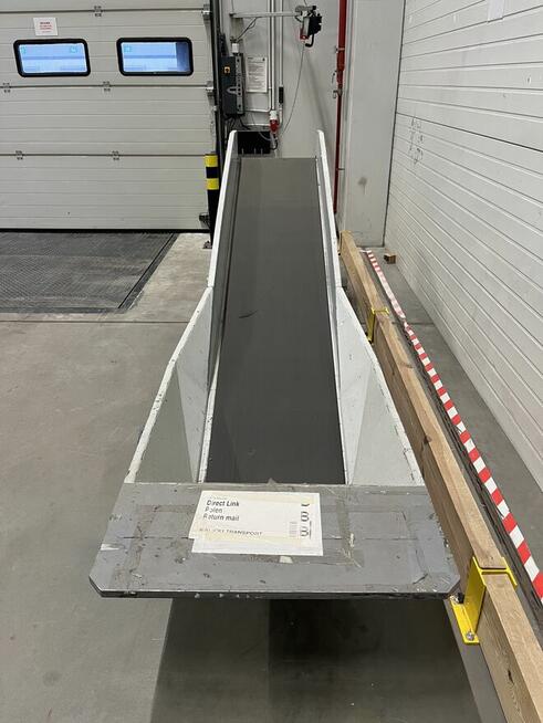 Konwojer taśmowy unoszony