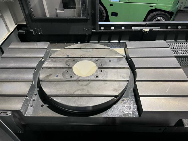 Centrum obróbcze poziome CNC HAAS EC-1600ZT