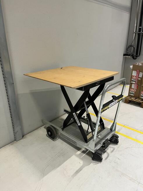 Wózki podnośnikowe nożycowe Edmolift