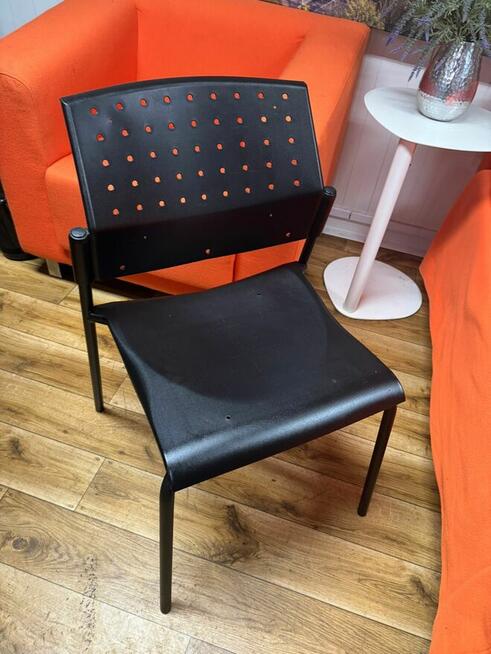 Krzesło konferencyjne WIKIDO Nowy Styl fotele krzesła biuro