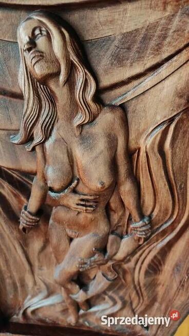 Akt kobieta płaskorzeźba rzeźba obraz