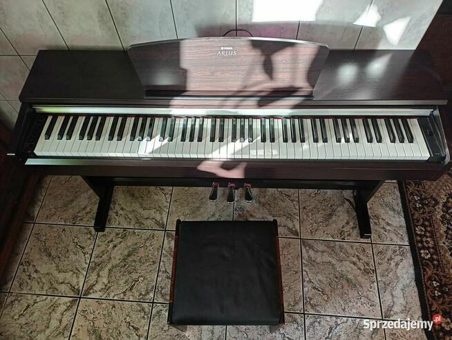 Pianino YAMAHA YDP-135R