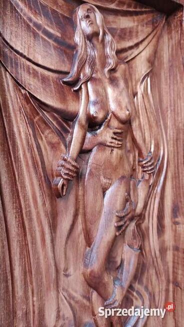 Akt kobieta płaskorzeźba rzeźba obraz