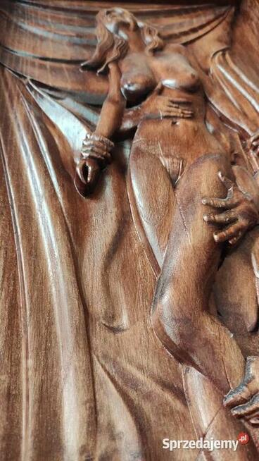 Akt kobieta płaskorzeźba rzeźba obraz