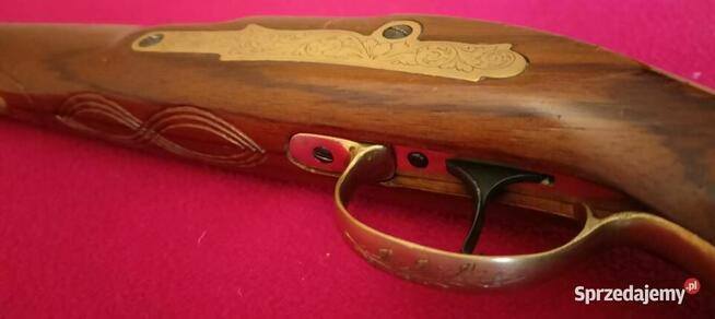 Pistolet czarnoprochowy Bounty Hunter 44 Pedersoli