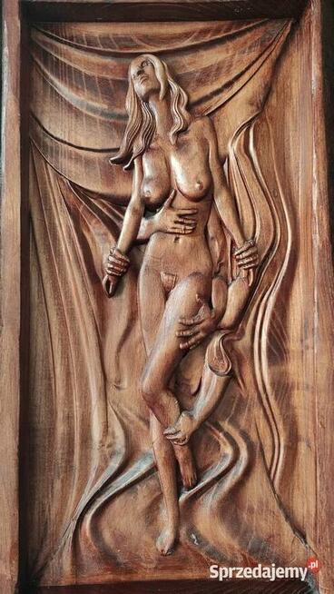 Akt kobieta płaskorzeźba rzeźba obraz