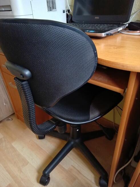 Biurko + krzeslo obrotowe