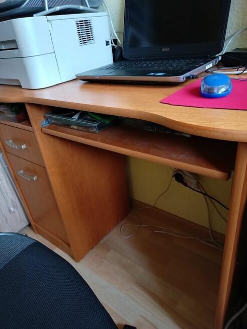 Biurko + krzeslo obrotowe