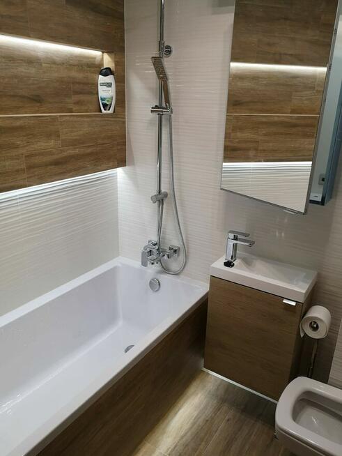 Doświadczony glazurnik.