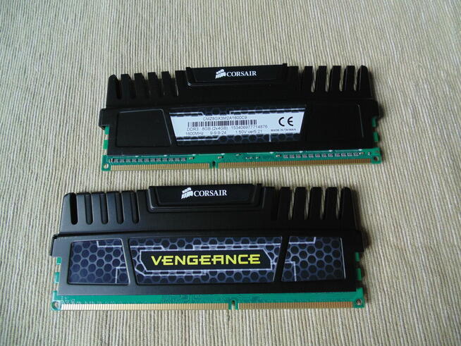 Pamięć RAM Corsair Vengeance DDR3 8GB 1600MHz CL9