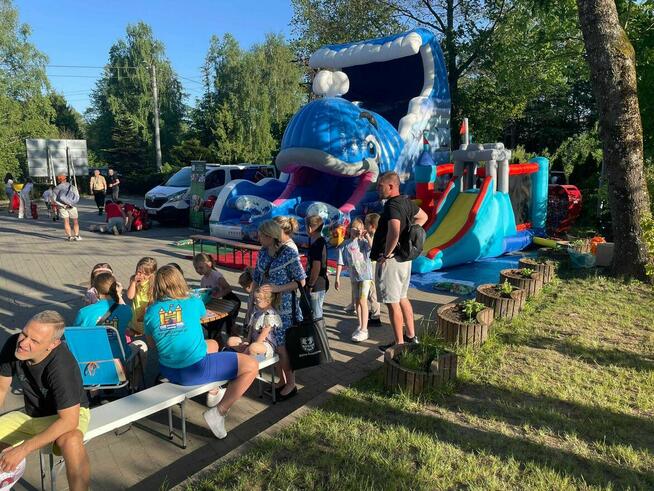 Animacje dla dzieci Malowanie twarzy Wata Urodziny Animator