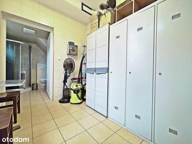 Restauracja z apartamentem i dodatkowymi lokalami