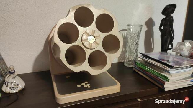 Stojak na wino bębenek rewolwer