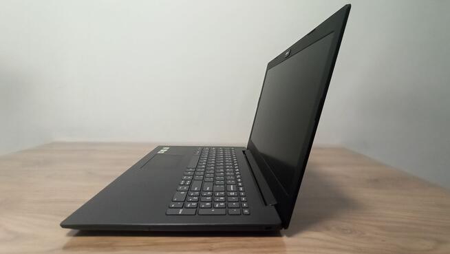 Sprzedam fajny laptop LENOVO