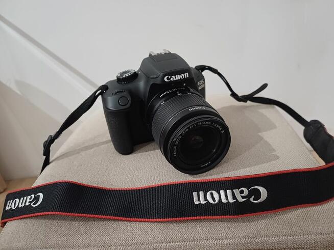 Lustrzanka Canon Eos 4000D