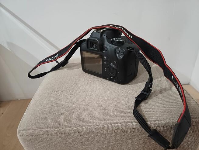 Lustrzanka Canon Eos 4000D