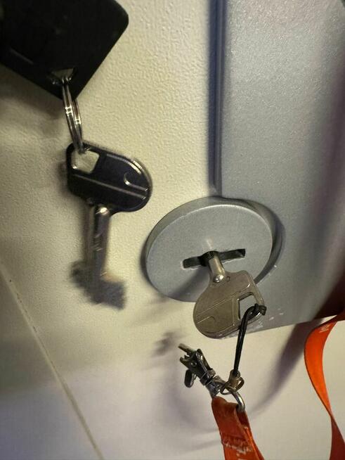 Szafa metalowa szafy do magazynów ciężka gruba stal Konsmeta