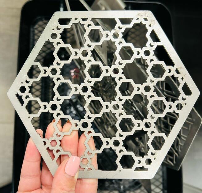 Cięcie laserem blaci i profili