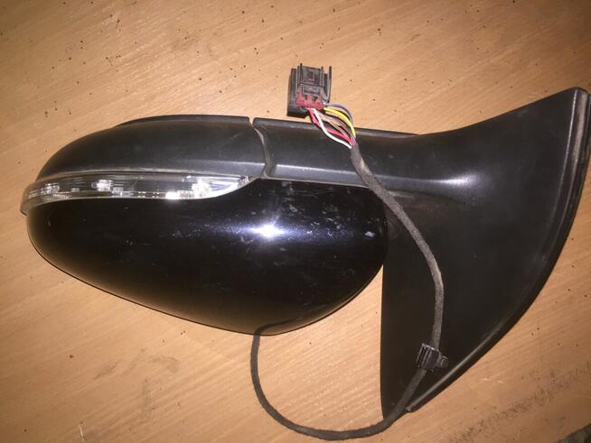 Sprzedam lusterko golf 6