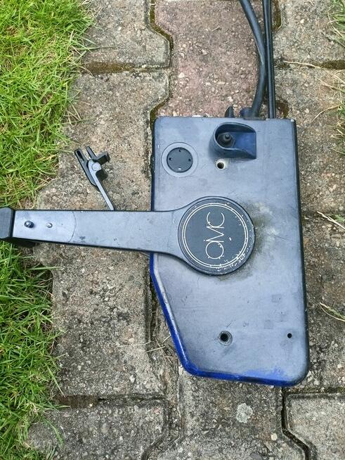 manetkę z kablem Sprzedam .