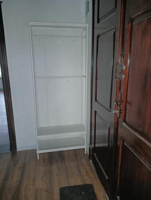 Wieszak z pułkami do przedpokoju IKEA