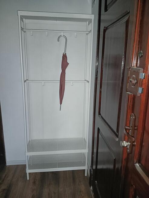 Wieszak z pułkami do przedpokoju IKEA