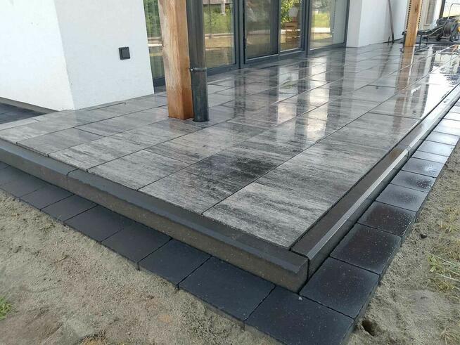 Układanie kostki brukowej