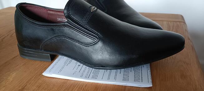 Piękne Męskie stylowe buty 4 pary