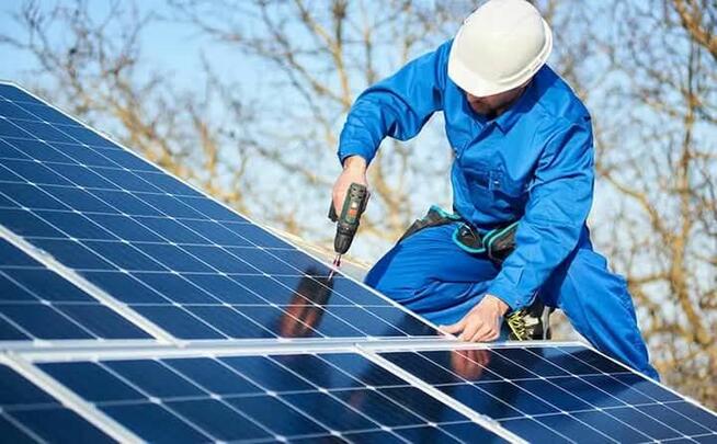 Fotowoltaika Panele słoneczne Magazyny energii