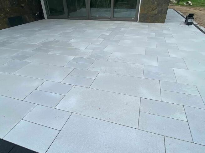 Układanie kostki brukowej