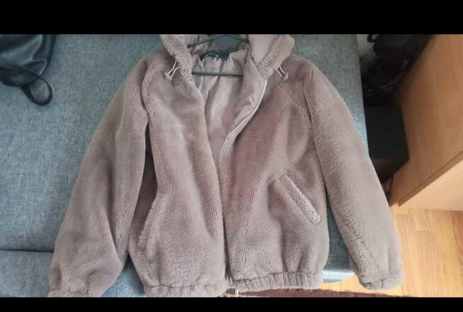 Ubrania na dziewczynkę