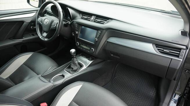Toyota Avensis 2015r Salon POLSKA = BEZWYPADKOWY=