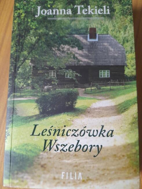 ZESTAW czterech książek. Puszczyk, Chaszcze i inne