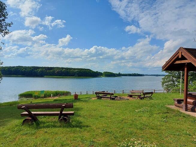 Urokliwe miejsce nad Jeziorem Głuszyńskim