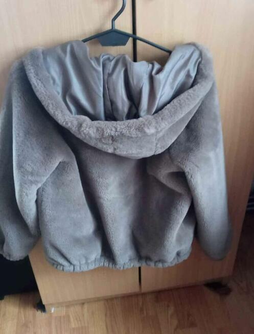 Ubrania na dziewczynkę