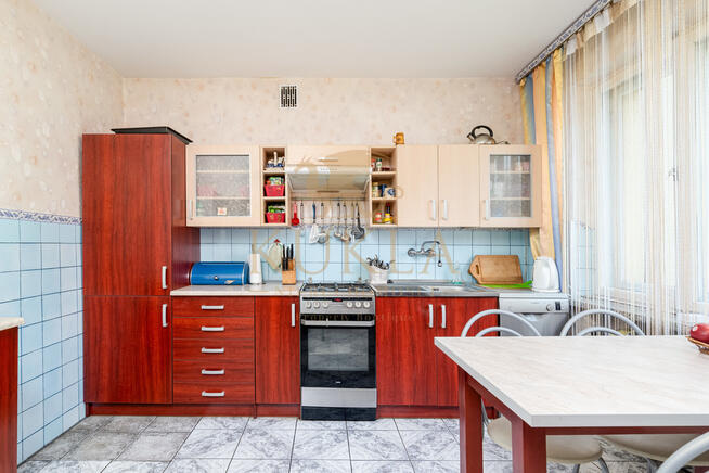 Dom w Tłuczaniu z 62 arową działką budowlaną