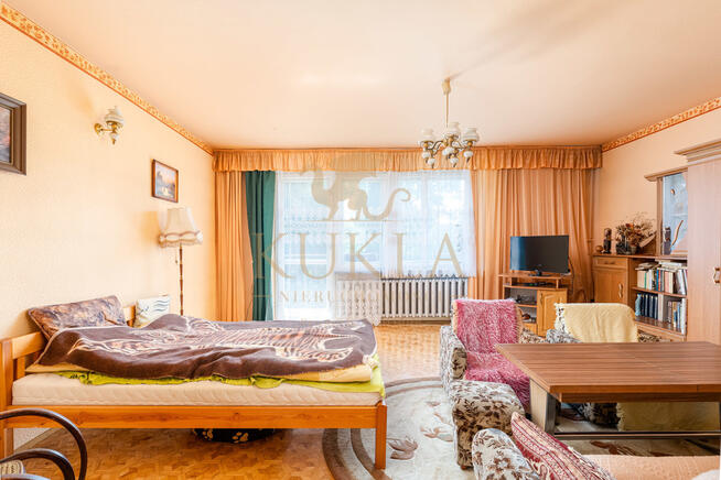 Dom w Tłuczaniu z 62 arową działką budowlaną