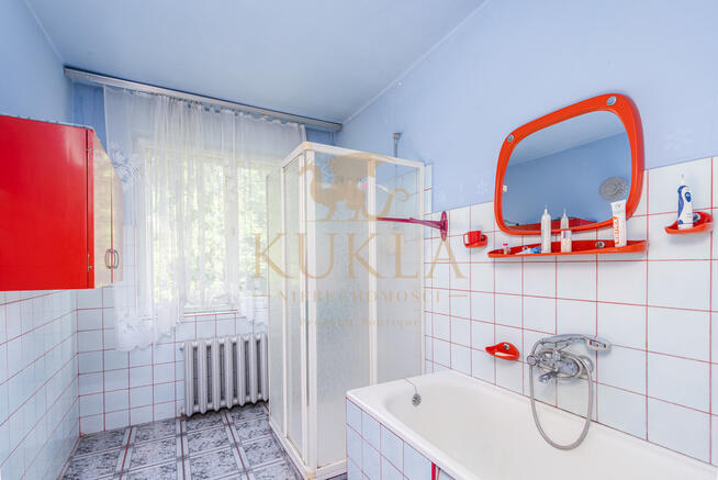 Dom w Tłuczaniu z 62 arową działką budowlaną