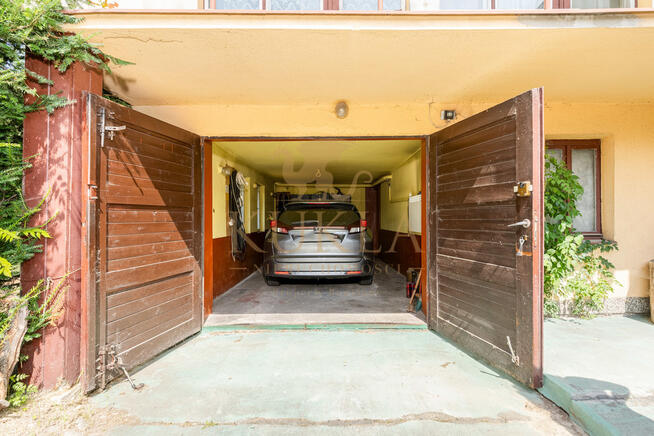 Dom w Tłuczaniu z 62 arową działką budowlaną