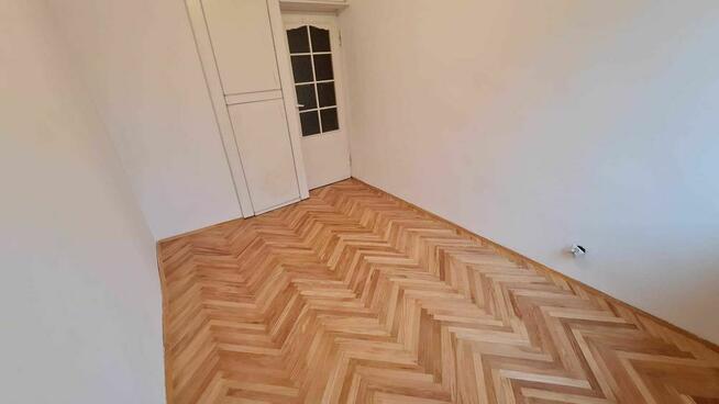 Sprzedam 3 pokojowe mieszkanie w Poniatowej.