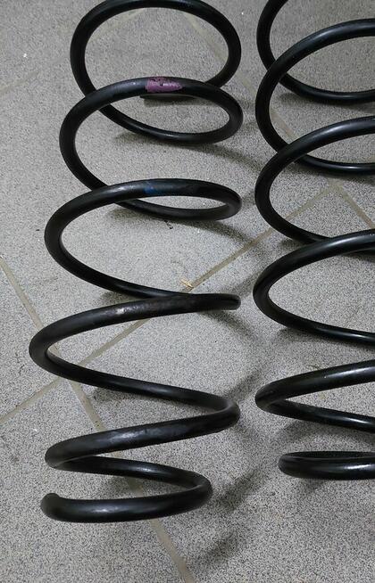 sprzedam zacisk- części do Nissan Almera