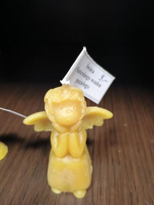 Świece z wosku pszczelego