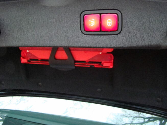 Mercedes E350 blueEff Avangarde AMG 4-Matic